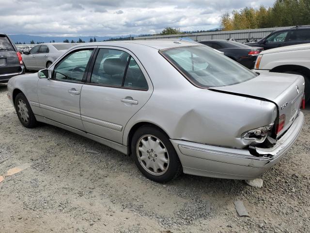 WDBJF82J21X045228 - 2001 MERCEDES-BENZ E 320 4MATIC SILVER photo 2