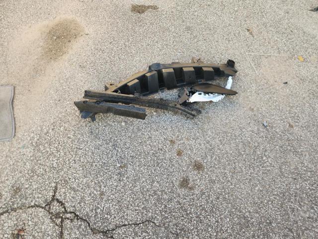 1G1FD3DS1J0173886 - 2018 CHEVROLET CAMARO LT Weiß Foto 12