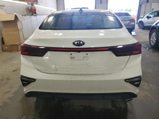 3KPF24AD1LE156718 - 2020 KIA FORTE FE WHITE photo 6