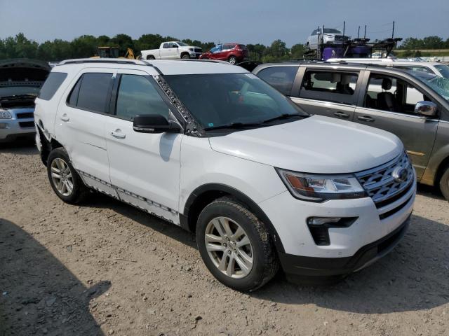 1FM5K8D87KGB05915 - 2019 FORD EXPLORER XLT Weiß Foto 4