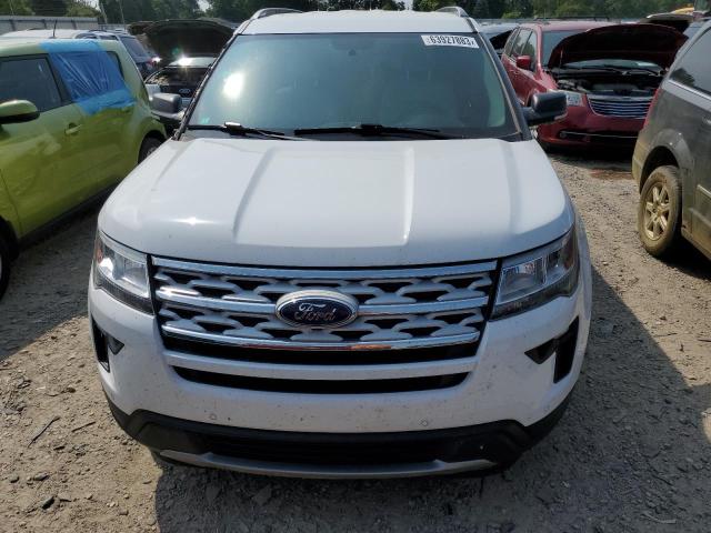 1FM5K8D87KGB05915 - 2019 FORD EXPLORER XLT Weiß Foto 5