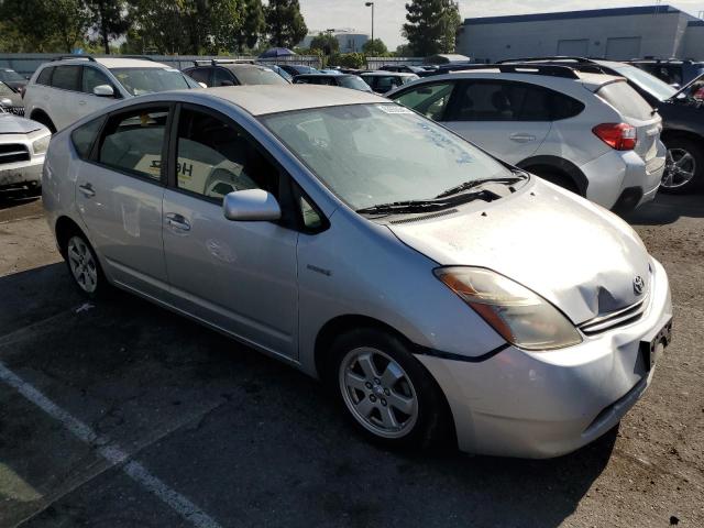 JTDKB20UX83439749 - 2008 TOYOTA PRIUS SILVER photo 4