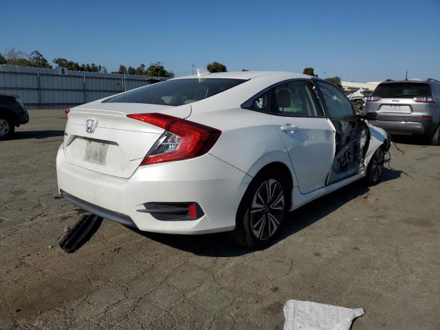 JHMFC1F39JX004130 - 2018 HONDA CIVIC EX WHITE photo 3