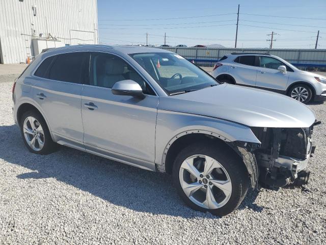 WA1CAAFY6M2014633 - 2021 AUDI Q5 PRESTIGE 银色 照片 4