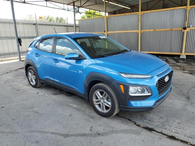 KM8K12AA5JU174645 - 2018 HYUNDAI KONA SE BLUE photo 4