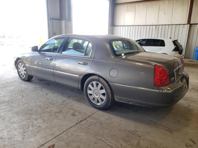 1LNHM83W24Y688933 - 2004 LINCOLN TOWN CAR ULTIMATE GRAY photo 2