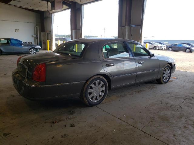 1LNHM83W24Y688933 - 2004 LINCOLN TOWN CAR ULTIMATE GRAY photo 3