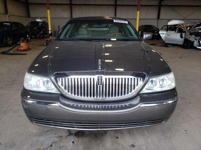 1LNHM83W24Y688933 - 2004 LINCOLN TOWN CAR ULTIMATE GRAY photo 5