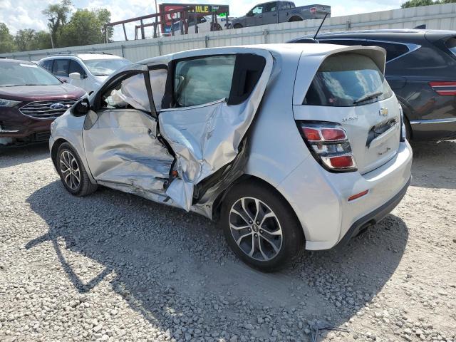 1G1JD6SHXH4135496 - 2017 CHEVROLET SONIC LT 银色 照片 2