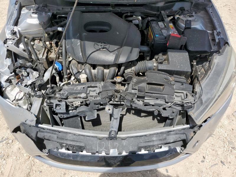 3MYDLBYV7JY325354 - 2018 TOYOTA YARIS IA SILVER photo 11