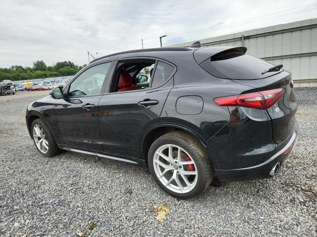 ZASPAKBN4L7C84316 - 2020 ALFA ROMEO STELVIO TI შავი ფოტო 2