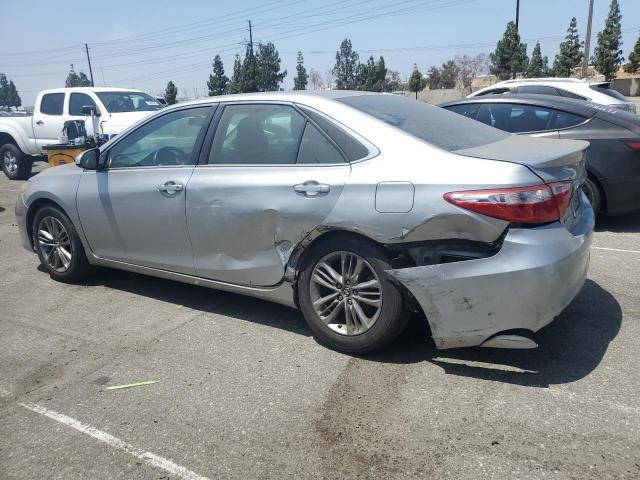 4T1BF1FK6HU749424 - 2017 TOYOTA CAMRY LE SILVER photo 2