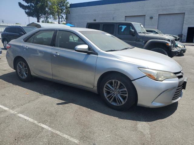 4T1BF1FK6HU749424 - 2017 TOYOTA CAMRY LE SILVER photo 4