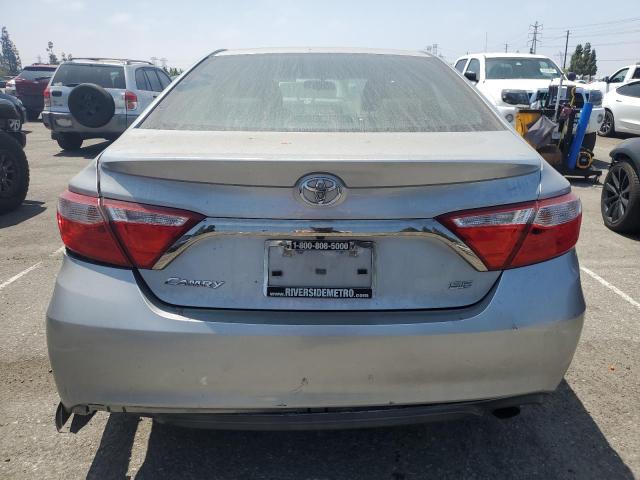 4T1BF1FK6HU749424 - 2017 TOYOTA CAMRY LE SILVER photo 6