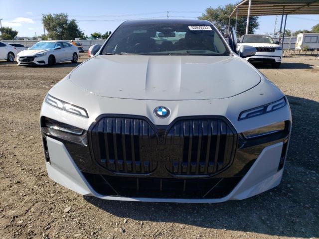 WBA33EJ05PCM80123 - 2023 BMW 760 XI GRAY photo 5
