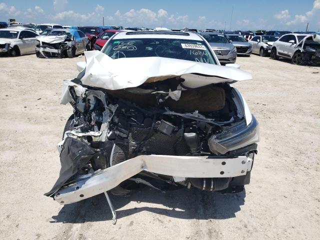 19UDE2F3XLA009496 - 2020 ACURA ILX WHITE photo 5