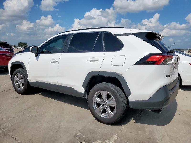 2T3W1RFV0RW362854 - 2024 TOYOTA RAV4 XLE 白色 照片 2
