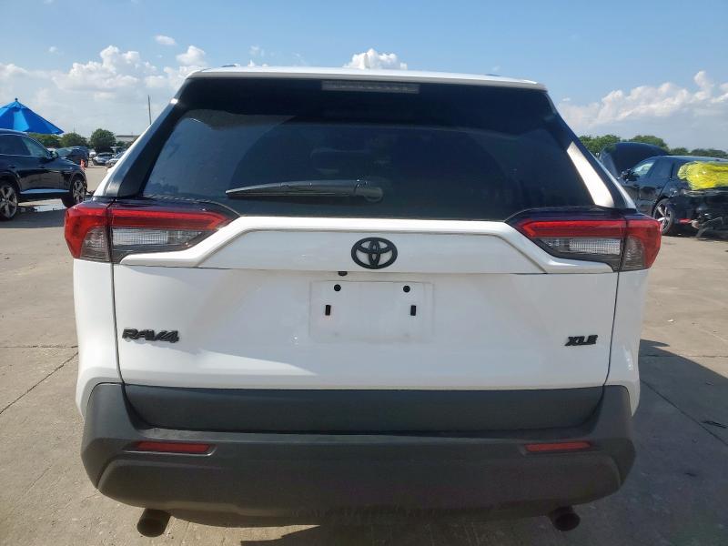 2T3W1RFV0RW362854 - 2024 TOYOTA RAV4 XLE 白色 照片 6