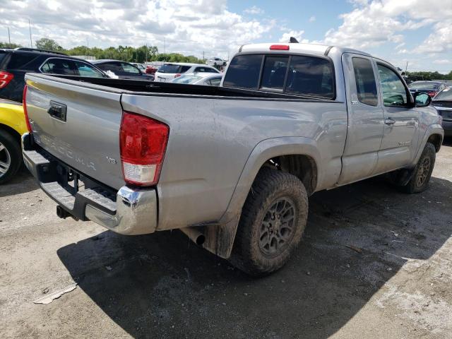 5TFSZ5AN1HX057932 - 2017 TOYOTA TACOMA ACCESS CAB ვერცხლისფერი ფოტო 3
