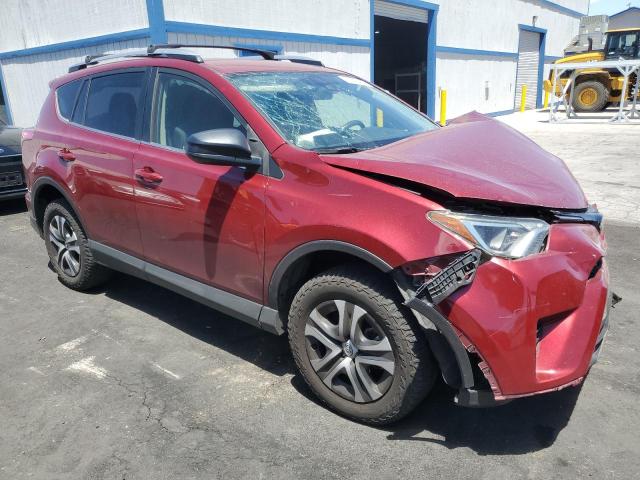 JTMZFREV8JD120170 - 2018 TOYOTA RAV4 LE Rot Foto 4