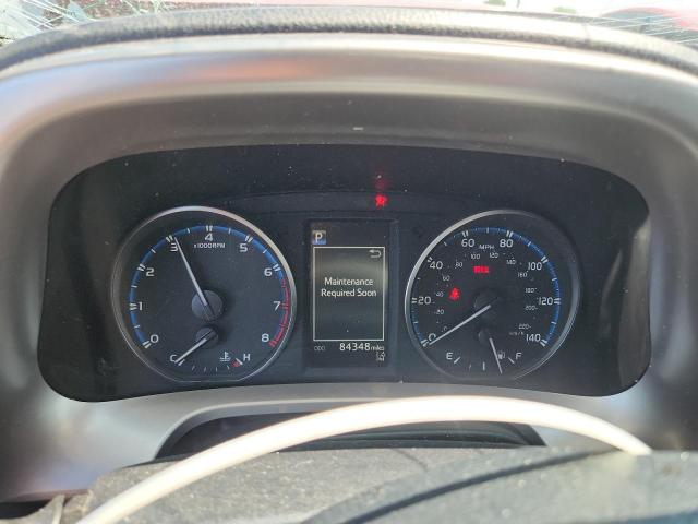 JTMZFREV8JD120170 - 2018 TOYOTA RAV4 LE Rot Foto 9