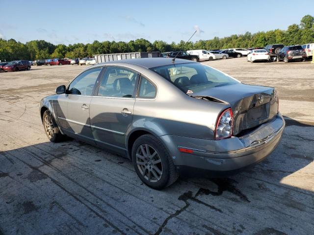 WVWBD63B55P003424 - 2005 VOLKSWAGEN PASSAT GLS 4MOTION GRAY photo 2