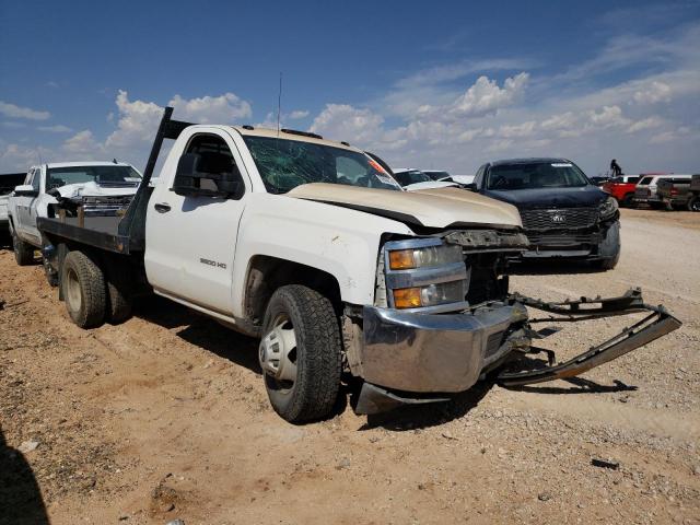 1GB3CYCG3FF113110 - 2015 CHEVROLET SILVERADO C3500 WHITE photo 4