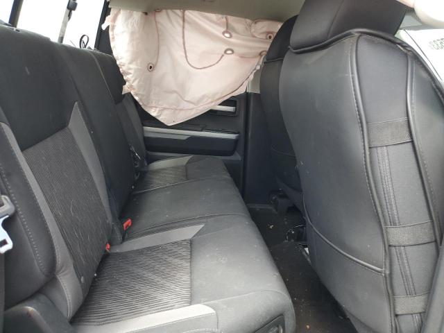 5TFUW5F15GX506664 - 2016 TOYOTA TUNDRA DOUBLE CAB SR/SR5 WHITE photo 10