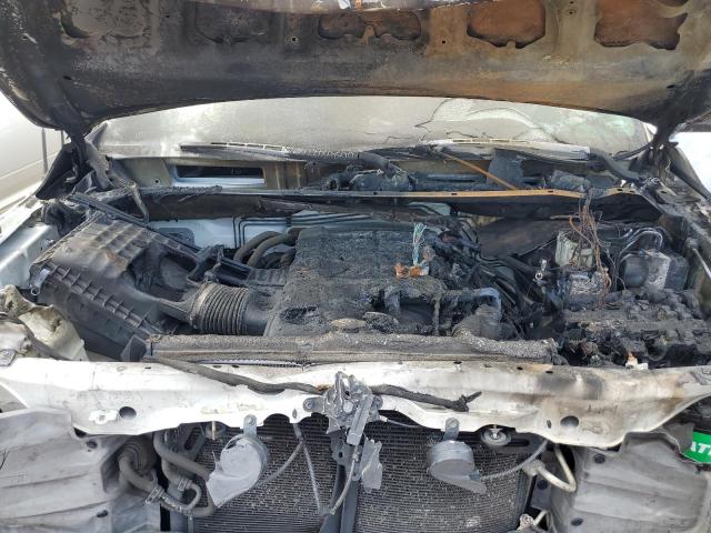 5TFUW5F15GX506664 - 2016 TOYOTA TUNDRA DOUBLE CAB SR/SR5 WHITE photo 11