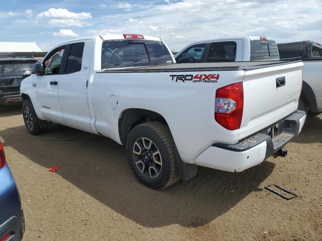 5TFUW5F15GX506664 - 2016 TOYOTA TUNDRA DOUBLE CAB SR/SR5 WHITE photo 2