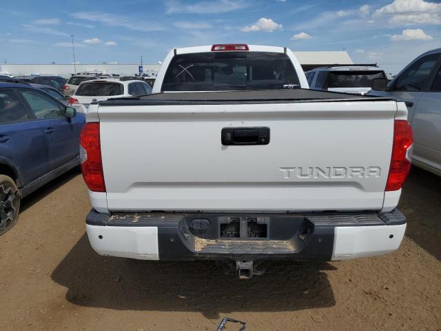 5TFUW5F15GX506664 - 2016 TOYOTA TUNDRA DOUBLE CAB SR/SR5 WHITE photo 6