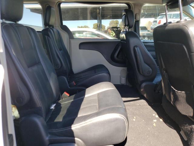 2C4RC1BG8GR205967 - 2016 CHRYSLER TOWN & COU TOURING GRAY photo 11