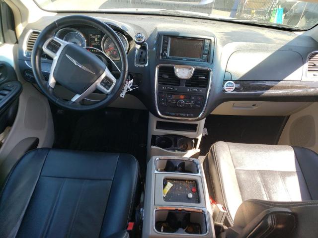 2C4RC1BG8GR205967 - 2016 CHRYSLER TOWN & COU TOURING GRAY photo 8