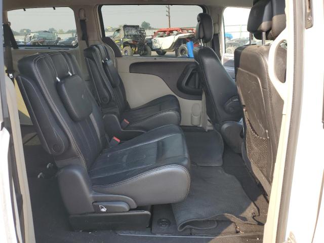 2A4RR8DG2BR679839 - 2011 CHRYSLER TOWN & COU TOURING L WHITE photo 11