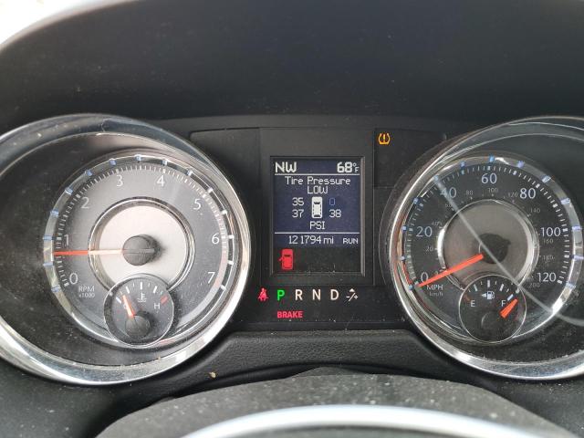 2A4RR8DG2BR679839 - 2011 CHRYSLER TOWN & COU TOURING L WHITE photo 9