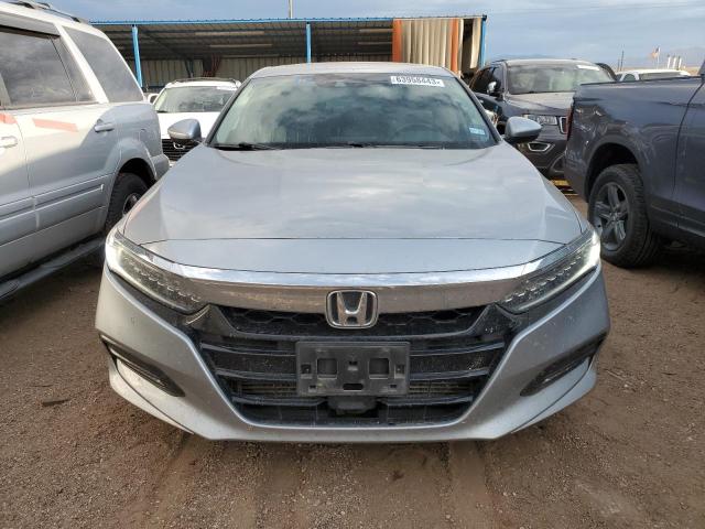 1HGCV1F92JA116579 - 2018 HONDA ACCORD TOURING SILVER photo 5