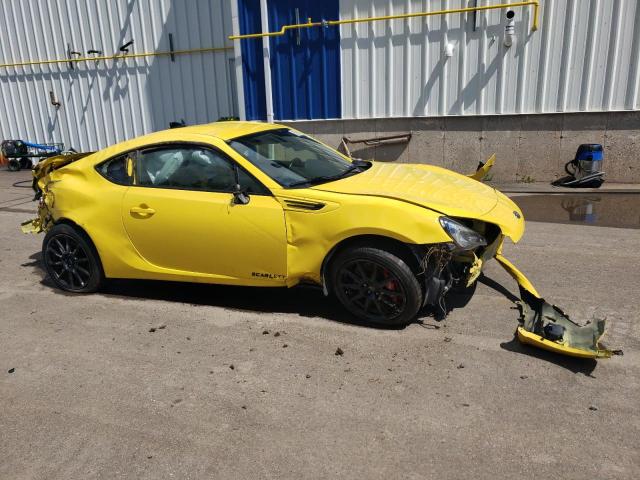 JF1ZCAC11H9601410 - 2017 SUBARU BRZ 2.0 LIMITED YELLOW photo 4