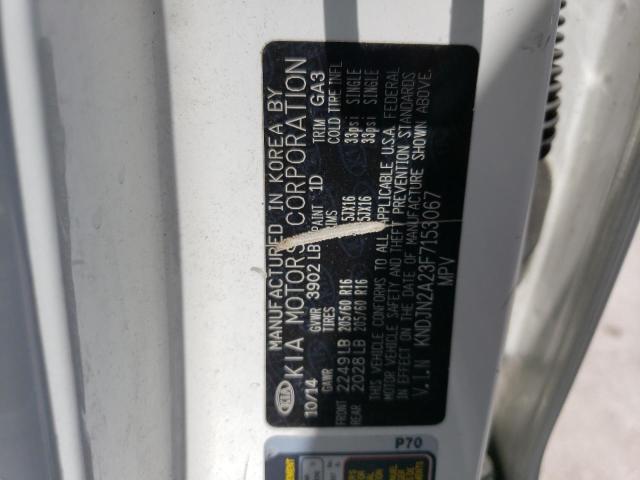 KNDJN2A23F7153067 - 2015 KIA SOUL WHITE photo 12