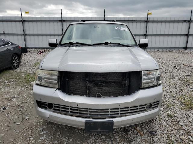 5LMJJ3J53AEJ02225 - 2010 LINCOLN NAVIGATOR L SILVER photo 5