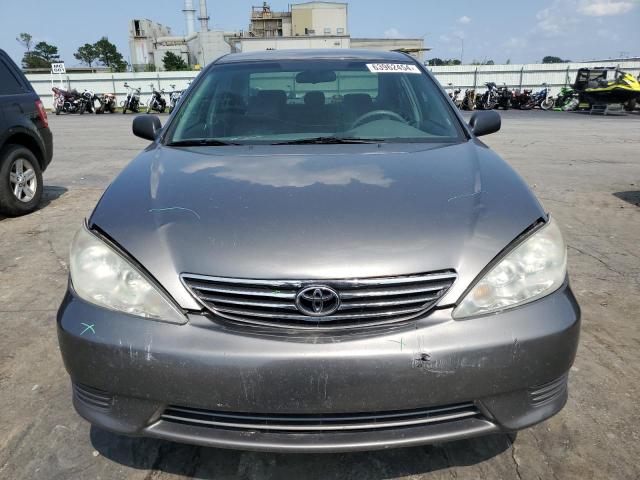 4T1BE32K85U616583 - 2005 TOYOTA CAMRY LE CHARCOAL photo 5