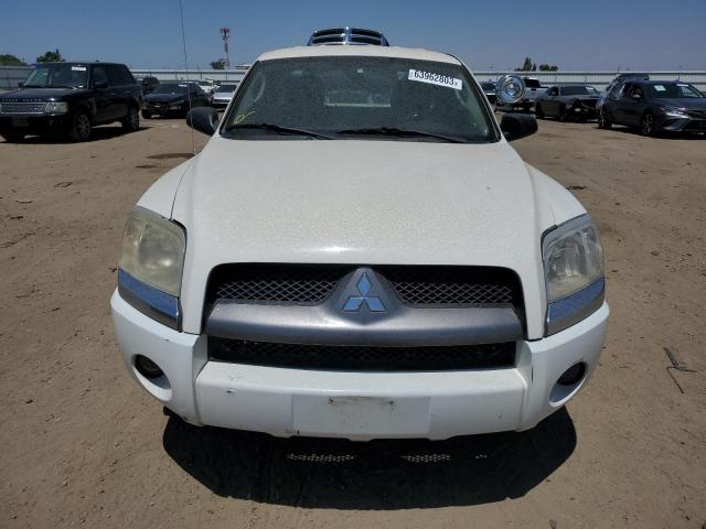 1Z7HC22K39S729314 - 2009 MITSUBISHI RAIDER LS WHITE photo 5