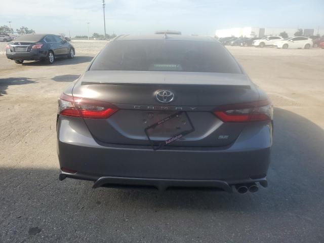 4T1G11AKXRU887951 - 2024 TOYOTA CAMRY SE NIGHT SHADE GRAY photo 6