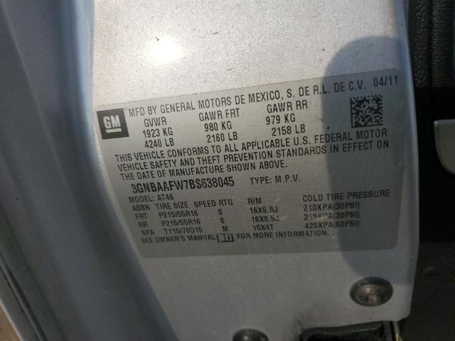 3GNBAAFW7BS638045 - 2011 CHEVROLET HHR LS SILVER photo 13