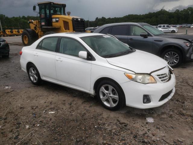 5YFBU4EE7DP094284 - 2013 TOYOTA COROLLA BASE WHITE photo 4