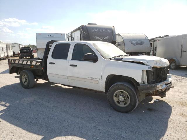 1GCHK23K08F121352 - 2008 CHEVROLET silverado K2500 HEAVY DUTY WHITE photo 4