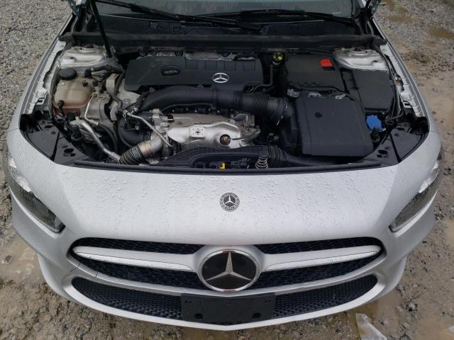 WDD3G4FB3KW012142 - 2019 MERCEDES-BENZ A 220 4MATIC SILVER photo 11