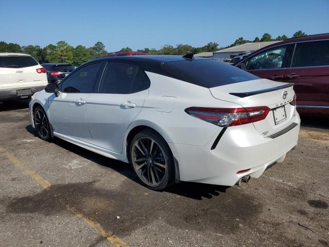 4T1B61HK9KU180816 - 2019 TOYOTA CAMRY XSE WHITE photo 2