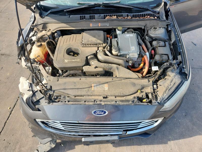 3FA6P0LU6KR106868 - 2019 FORD FUSION SE GRAY photo 11
