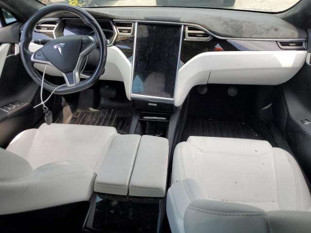 5YJSA1E23HF198849 - 2017 TESLA MODEL S ვერცხლისფერი ფოტო 8