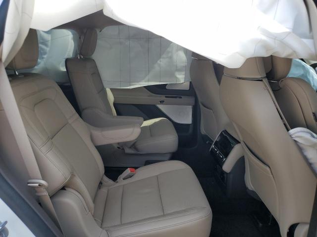 5LM5J7XC5PGL12210 - 2023 LINCOLN AVIATOR RESERVE WHITE photo 11